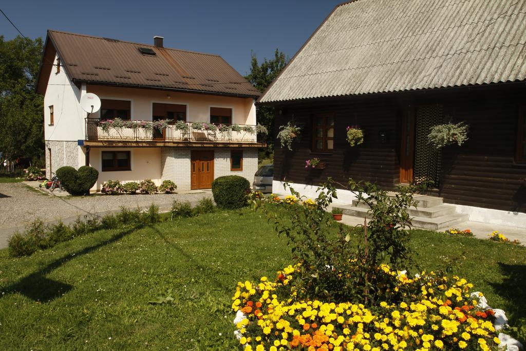 Отель House Drakulic Кореница Экстерьер фото