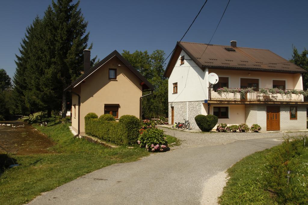 Отель House Drakulic Кореница Экстерьер фото